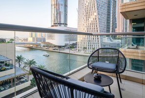 Balcony view - Vacay Lettings - Iris Blue (Dubai)