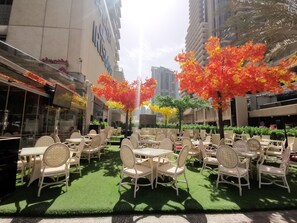 Exterior - Vacay Lettings - Iris Blue (Dubai)