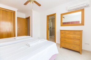 3 bedrooms, free WiFi, bed sheets