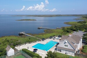 Pool - Four Sons: Shared Pool, Creek Access, Dog-Friendly (Duck)