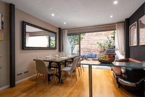 Dining - Modern Townhouse • Kitchen • Private Terrace & BBQ (Sa Pobla)