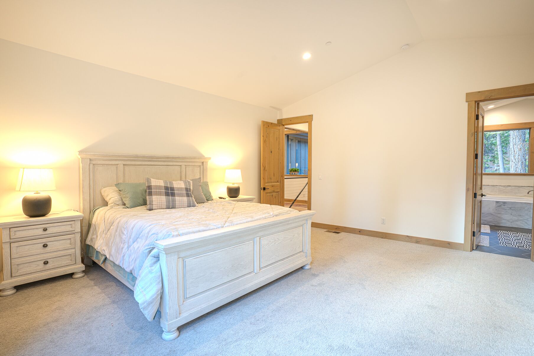 4 Schlafzimmer, Bügeleisen/Bügelbrett, kostenloses WLAN, Bettwäsche