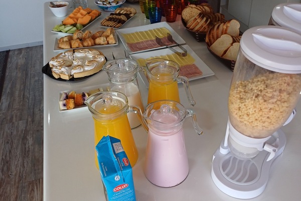 Free daily self-serve breakfast