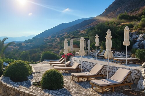 Villa - Sleeps 10 - Pool - Garden - Parking