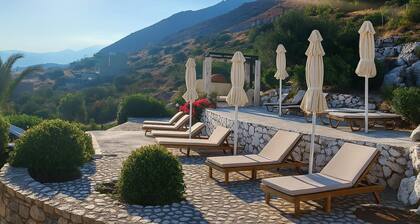 Villa - Sleeps 10 - Pool - Garden - Parking