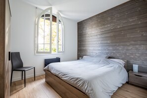 3 chambres, fer et planche à repasser, accès au Wi-Fi (inclus)