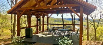 River Run Cottage at Horseshoe Bend Farm

