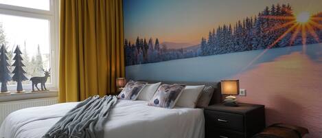 3 Schlafzimmer, Zimmersafe, BĂŒgeleisen/BĂŒgelbrett, Reisekinderbett