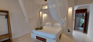 3 bedrooms, Egyptian cotton sheets, premium bedding, down duvets