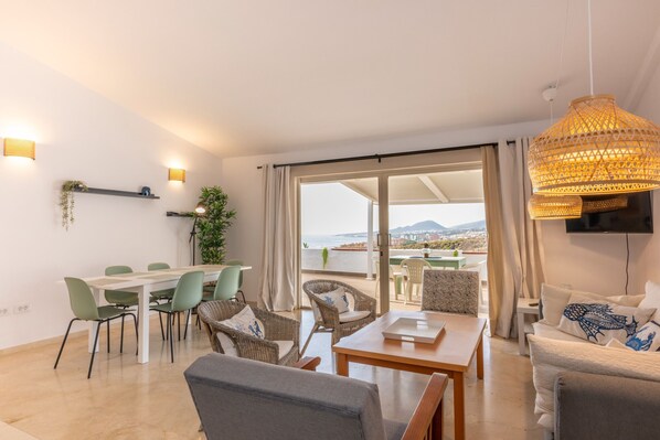 Dining - Calala's House with huge terrace (Candelaria)