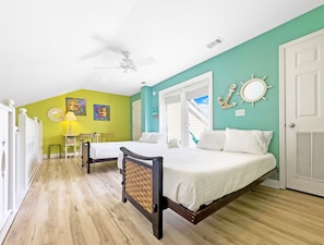 3 bedrooms, desk, iron/ironing board, free WiFi