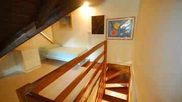 Villa, 2 camere da letto, balcone, vista giardino | 3 camere