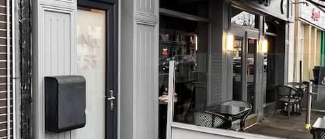 Bagian depan properti