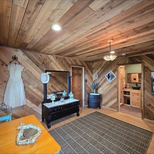 Escape the City for Country Charm perfect for SXSW, Rodeo Austin, COTA, Tesla