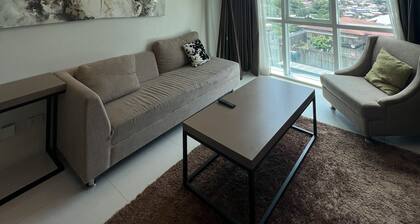 Luxurious 2 bedroom, 2 full bath condo in Cebu City-a few mins away from Ayala!