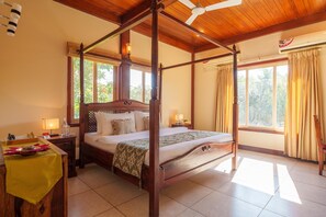 Skyfall Kashid, 5 Bedrooms | Iron/ironing board, free WiFi - Amã Stays & Trails Skyfall, Kashid (Murud)