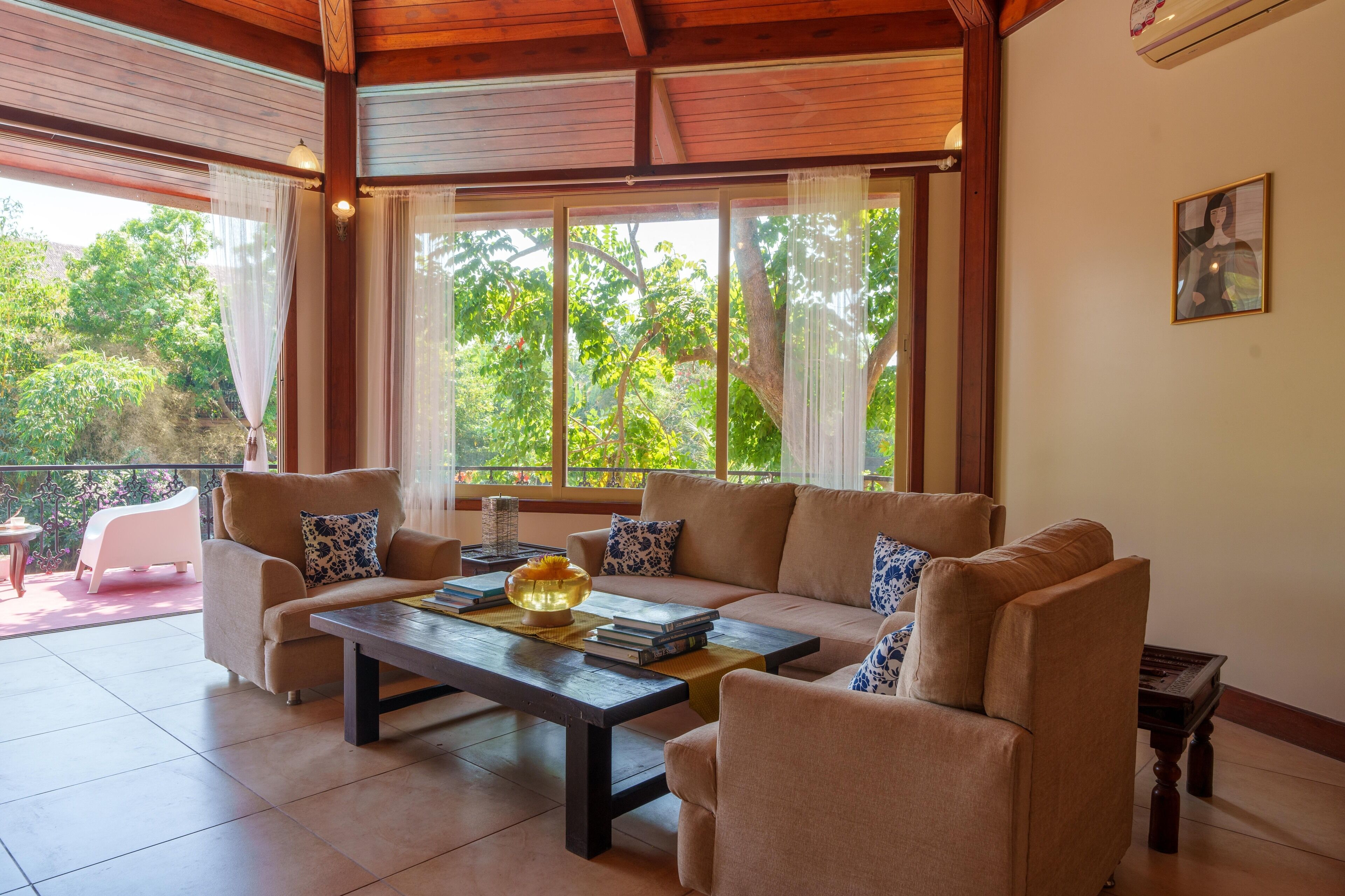 ルーム 4 ベッドルーム (Skyfall Kashid) | リビング エリア | 薄型テレビ