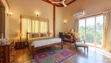 Habitació, 4 dormitoris (Skyfall Kashid) | Planxa i posts de planxar i wifi gratuïta