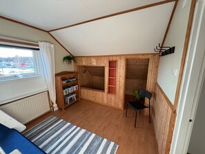 2 bedrooms, iron/ironing board, free WiFi - Family-friendly Swedish house in a quiet and central location (Västra Götalands län)
