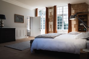 Literie de qualité supérieure, décoration personnalisée