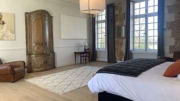 Literie de qualité supérieure, décoration personnalisée