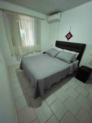 3 dormitorios, tabla de planchar con plancha, wifi y ropa de cama