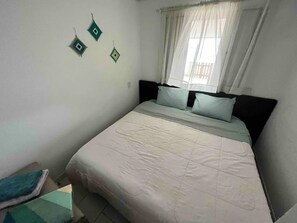 3 quartos, ferros/tábuas de passar roupa, Wi-Fi, roupa de cama