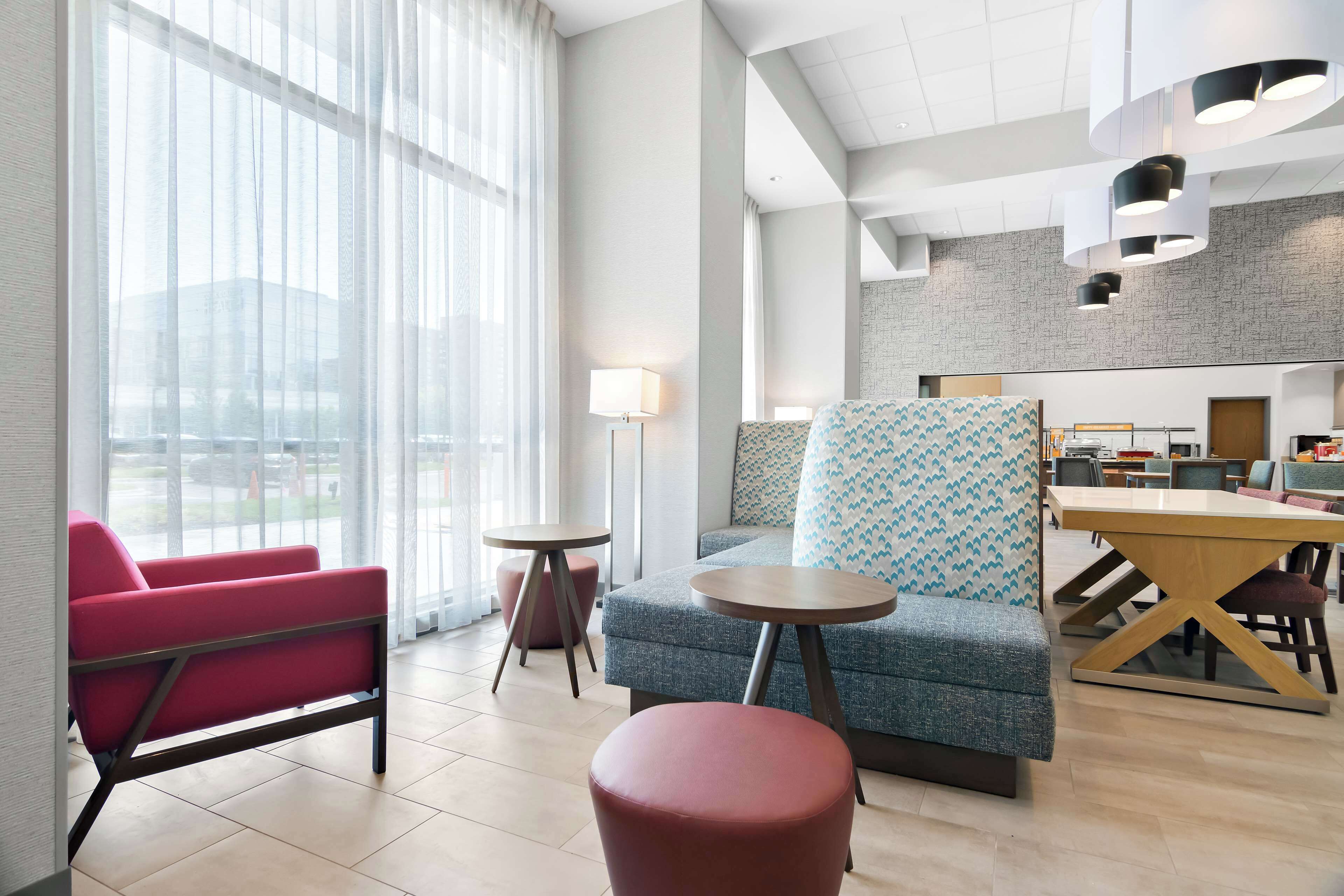 Photo - Hampton Inn & Suites Chicago Medical District Uic