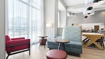 Desayuno completo incluido todos los días