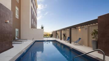 Utomhuspool