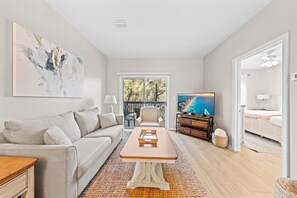 Smart TV - Beach Condo | Pool | Beach & Lake Access | 30A (Santa Rosa Beach)