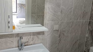 Unclassified image, 3 of 24, button - Taksim City Suite (Istanbul)