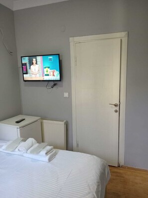 Chambre Double Exécutive | Rideaux occultants, fer et planche à repasser, Wi-Fi gratuit