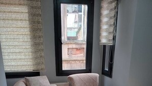 Unclassified image, 2 of 24, button - Taksim City Suite (Istanbul)