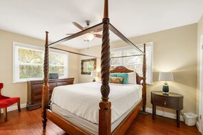 3 soverom, strykejern/-brett, wi-fi og sengetøy