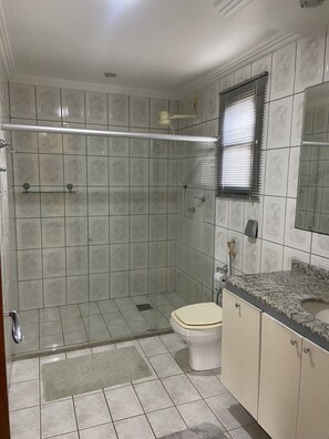 Classic Apartment | Bathroom - AMORA SPACES - APARTAMENTO TOP LINHARES (Linhares)