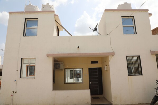 Exterior - INDIAN HOME STAY (Kevadia)