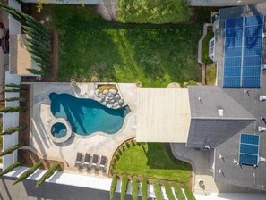 Exterior - Resort Style Home with Hot Jacuzzi, Relaxing Pool & Patio and Cozy Living Spaces (Oceanside)