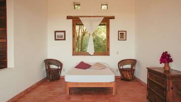 Deluxe Room, 1 Queen Bed