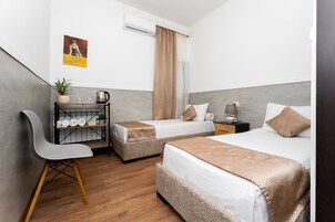 Habitación económica con 2 camas individuales | Wifi gratis