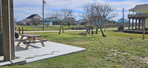 Outdoor dining - Covered RV Space @ Crystal Beach Texas!
Walking distance to the Beach! 
 (Bolivar Peninsula)
