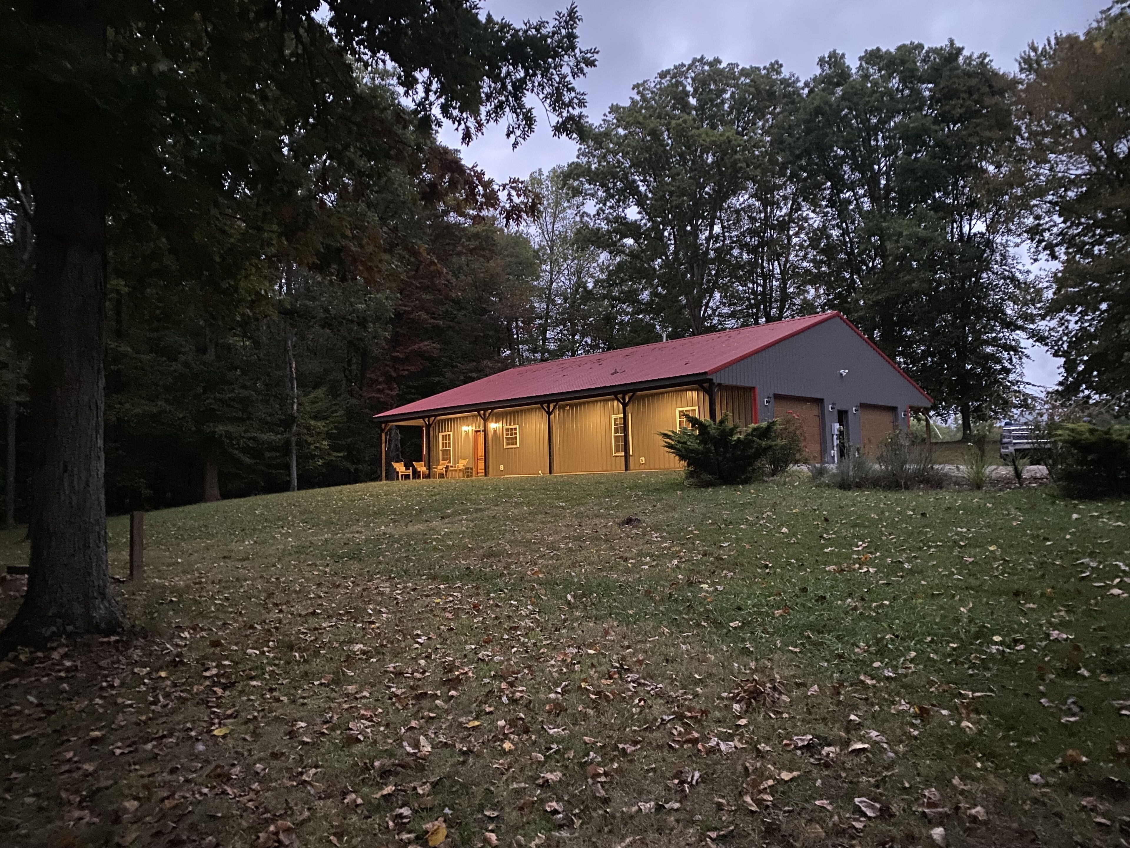 Secluded Lake House Barndo!