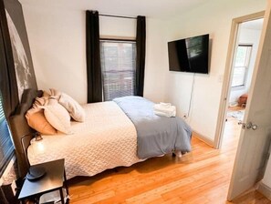 2 quartos, cofres nos quartos, Wi-Fi de cortesia, roupa de cama
