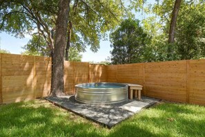 Baignoire à remous extérieure