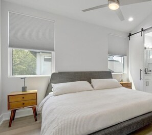 2 室のベッドルーム、アイロン / アイロン台、旅行用ベビーベッド、WiFi (無料)