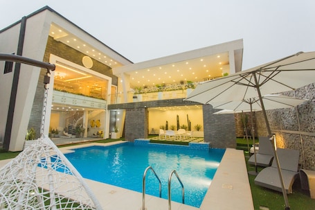 Exterior. Kumasi Luxury Apartments at The Fairview