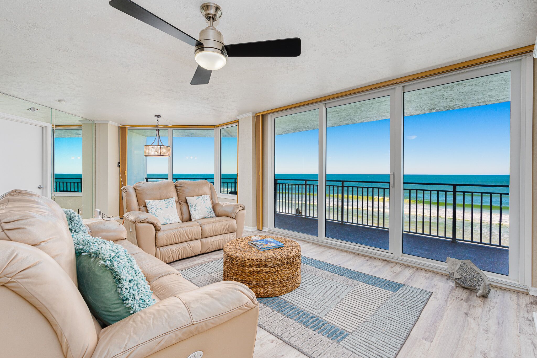 Smart-TV, Tischtennisplatte