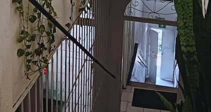 Alexandross Hostel BnB