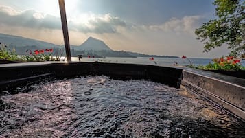 Idromassaggio all'aperto