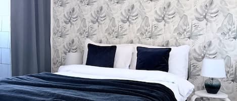 1 Schlafzimmer, Schreibtisch, Bügeleisen/Bügelbrett, WLAN